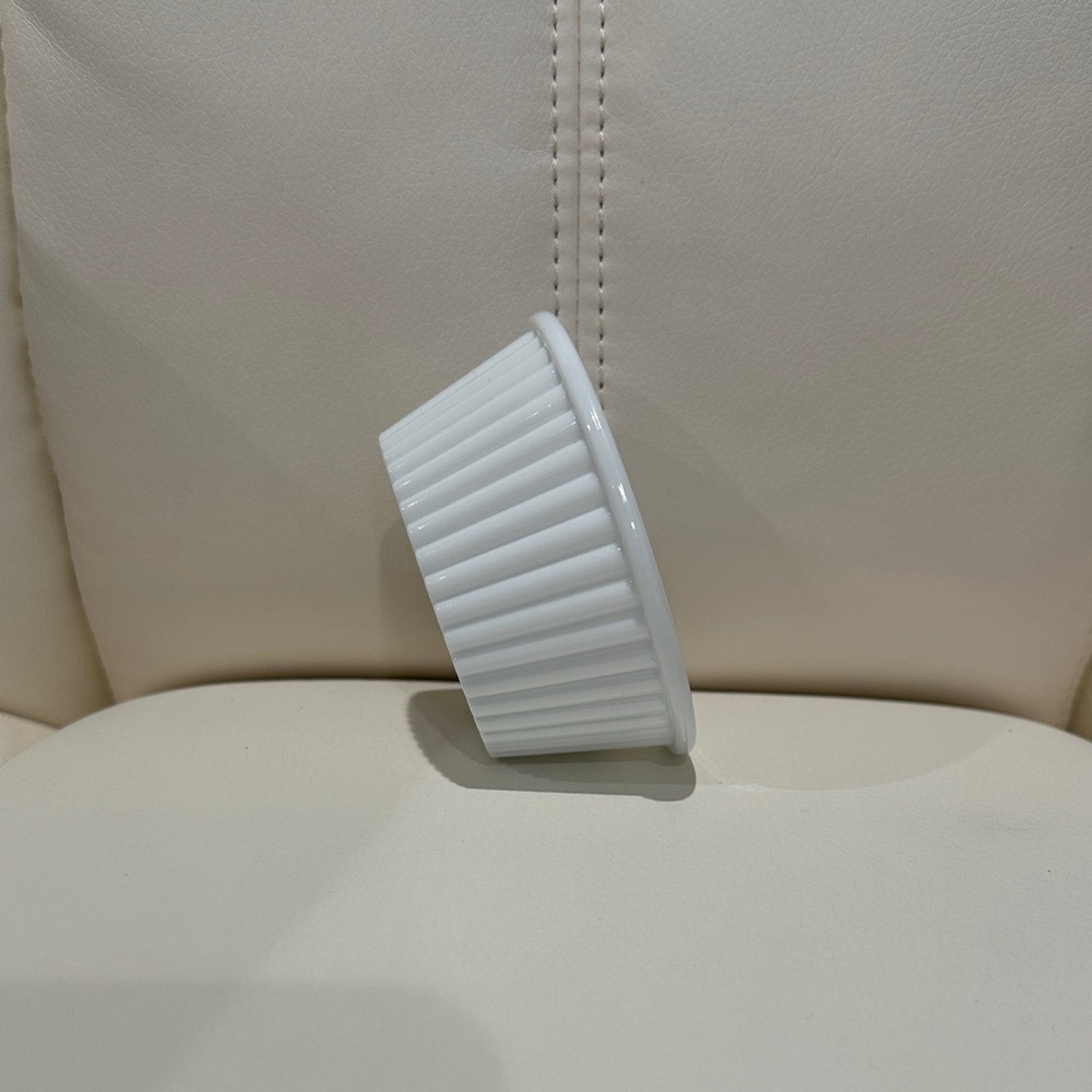 White mini Ramekin - Picture 3 of 4